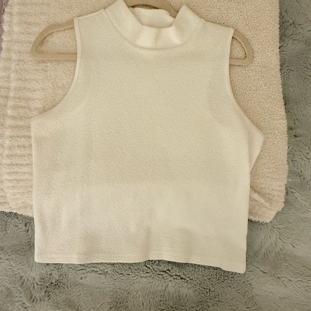 Maeve white Textured Top. Size medium. Mock neck